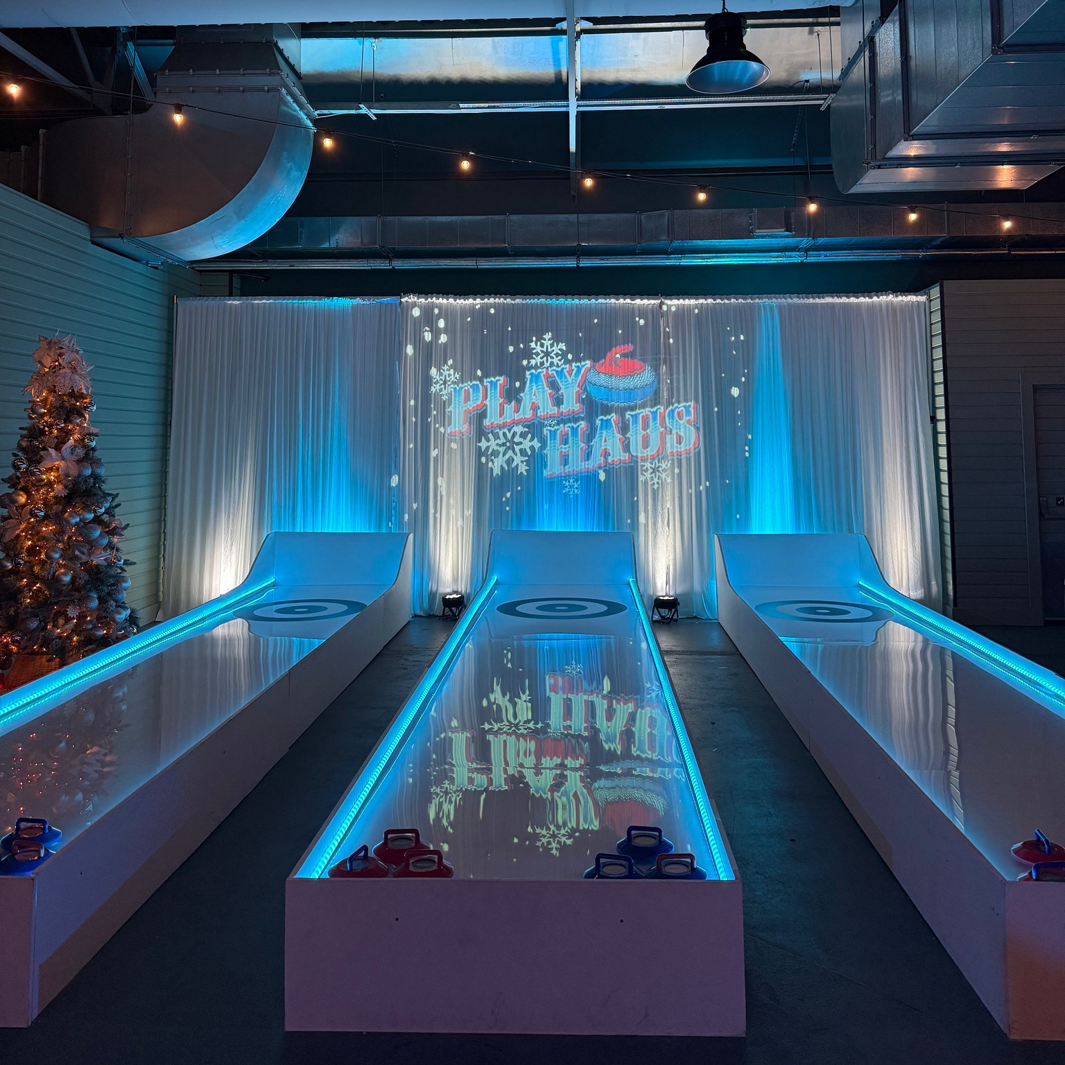 Moonlight events projector mapping (2)